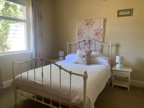 Mount Charles Homestead - Whitsundays Accommodation 0