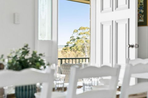 Mountain Views Milton - Whitsundays Accommodation 1