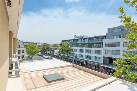 MP303 - Studio Apartment, Military Road, Cremorne - Whitsundays Accommodation 1