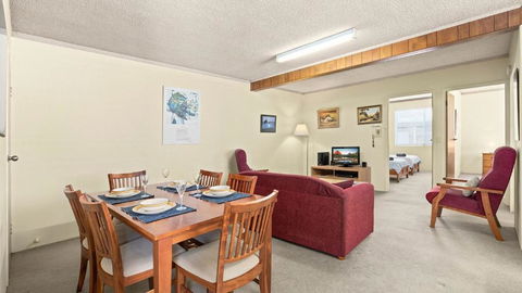 Myee Court - Whitsundays Accommodation 2