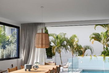 Mykonos Luxury Villa At Sunshine Beach with Whitsundays Accommodation