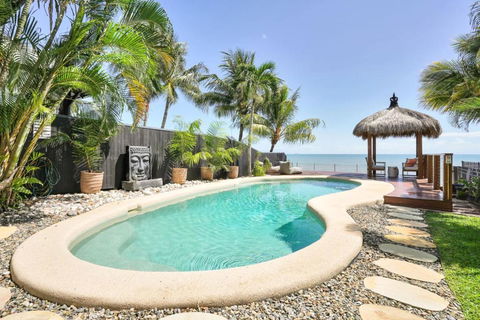 Mylara Beachfront Holiday Home - Whitsundays Accommodation 1