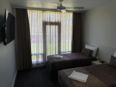 Naracoorte Hotel Motel - Whitsundays Accommodation 3