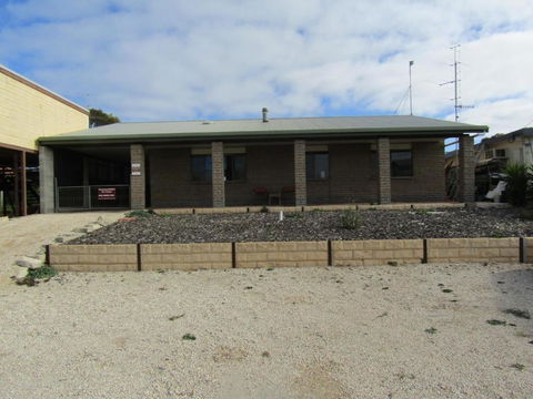 Nelson House - Whitsundays Accommodation 0