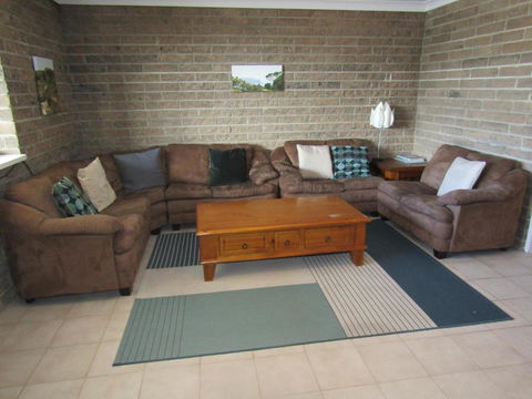 Nelson House - Whitsundays Accommodation 3