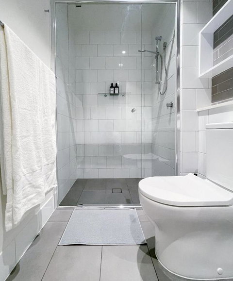 New Apartment Close To Westfield And Hospital - Whitsundays Accommodation 3