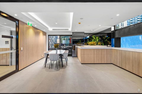 NEW Chic Stature Southbank 2 Bd - Whitsundays Accommodation 2