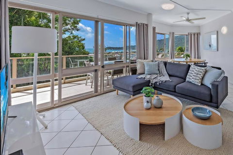 NEW! Gorgeous 2BR Apartment With Stunning Ocean Views! - Whitsundays Accommodation 0