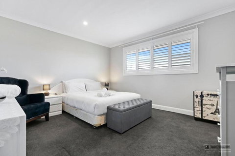 New Haven - Morning Sunrise Suite - Whitsundays Accommodation 0