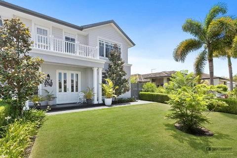 New Haven - Morning Sunrise Suite - Whitsundays Accommodation 3