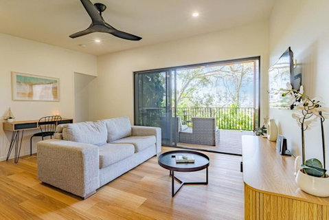 New - Our Treehouse Near Alex Beach - Whitsundays Accommodation 0