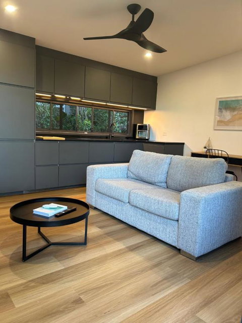 New - Our Treehouse Near Alex Beach - Whitsundays Accommodation 3