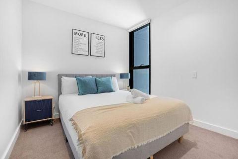 NEW Waterfront Living With Sublime Views 2B1B - Whitsundays Accommodation 3