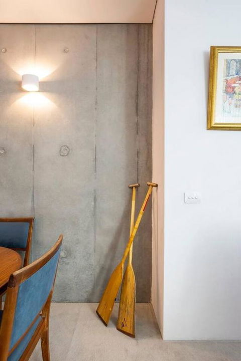 New York Warehouse Style In A Modern Passive House - Whitsundays Accommodation 3