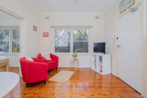 Newcastle Nook - Convenient Comforts In The CBD - Whitsundays Accommodation 2