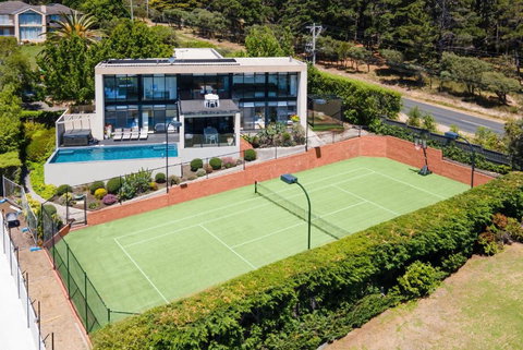 Newhaven - Solar Heated Pool, Tennis Court, Spa, Golf - Whitsundays Accommodation 0