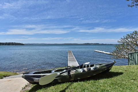 New Property Silverwater Serenity Shores Absolute Waterfront On The Lake - Whitsundays Accommodation 1