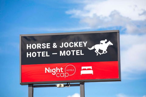 Nightcap At Horse & Jockey Hotel Warwick - Whitsundays Accommodation 2