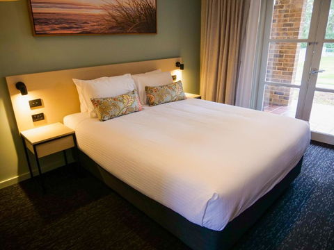 Nightcap At Hinterland Hotel Nerang - Whitsundays Accommodation 2