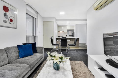 North Sydney Corporate Apartment MIL2251106 - Whitsundays Accommodation 0
