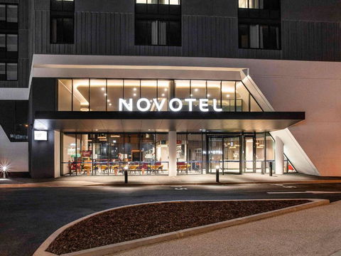 Novotel Devonport - Whitsundays Accommodation 0
