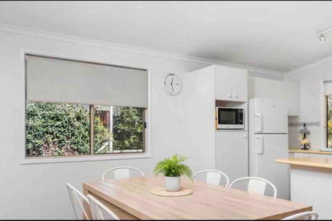 NORTH BYRON BEACH HOUSE Surf Sun Sand - Whitsundays Accommodation 2