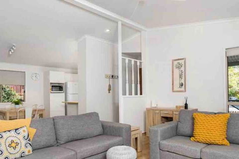 NORTH BYRON BEACH HOUSE Surf Sun Sand - Whitsundays Accommodation 1