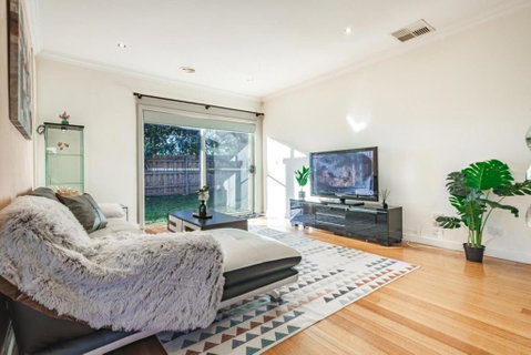 Nunawading Beautiful 3br Housedeckingcourtyard - Whitsundays Accommodation 0