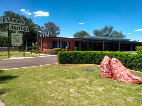 Oakey Motel - Whitsundays Accommodation 0