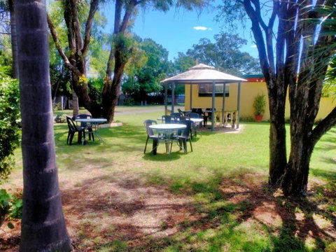 Oakey Motel - Whitsundays Accommodation 1
