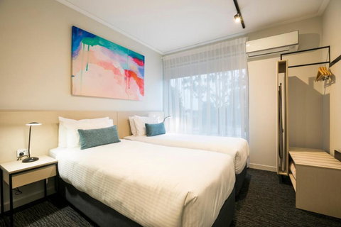 Nightcap At Playford Tavern - Whitsundays Accommodation 2