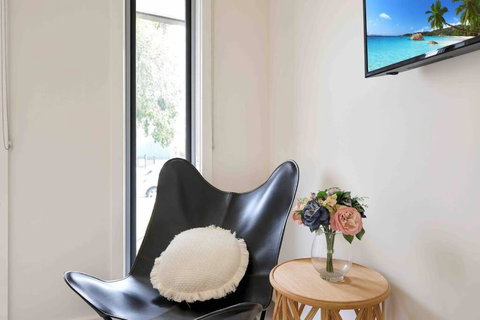 OG Spa Retreat- 3 Bedroom, Spa, Central, Aircon - Whitsundays Accommodation 3