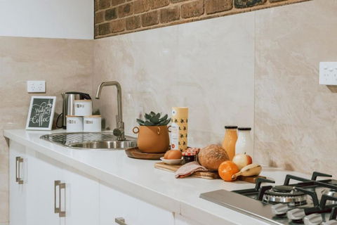 Olinda Sandstone Apartment 2 Bedroom Spa Bath - Whitsundays Accommodation 0