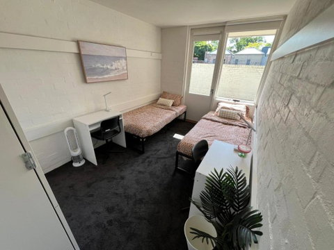 Ozi Village Cardigan - Whitsundays Accommodation 1