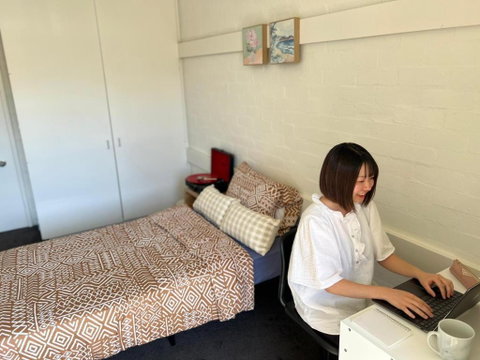 Ozi Village Cardigan - Whitsundays Accommodation 2