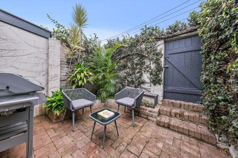 Paddington Retreat - Whitsundays Accommodation 3