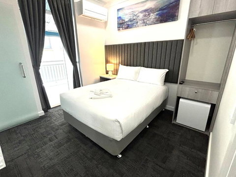 Palace Hotel Proserpine - Whitsundays Accommodation 3