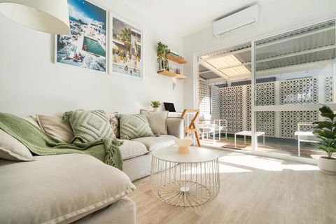 PALMA - Couples Beach Shack! - Whitsundays Accommodation 0