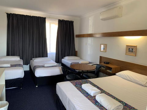 Panorama Motor Inn - Whitsundays Accommodation 3
