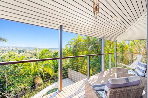 Paradise Palms - Resort Retreat With Panoramic Views - Whitsundays Accommodation 3