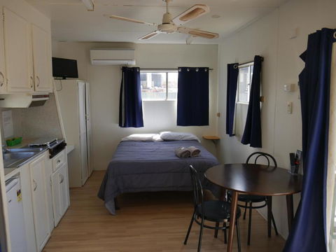 Parkes Country Cabins - Whitsundays Accommodation 0