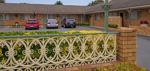 Parkhaven Motel - Whitsundays Accommodation 0