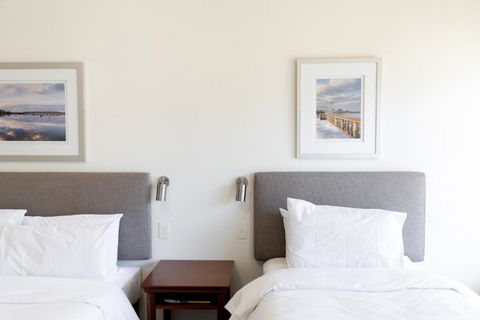 Pastoral Hotel Motel - Whitsundays Accommodation 2