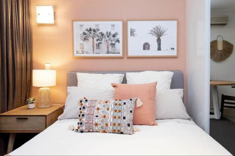 Peach On Sussex North Adelaide - Whitsundays Accommodation 0