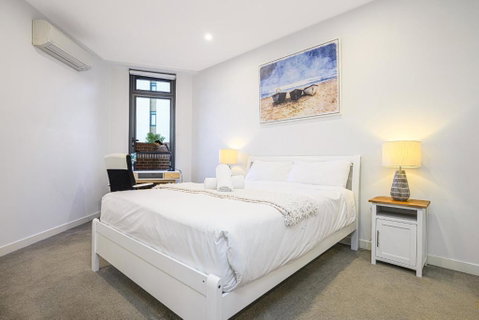Penrith 3Br Apt Close ToTrain Station & Shopping - Whitsundays Accommodation 3