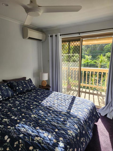 Poinciana Room - Whitsundays Accommodation 0