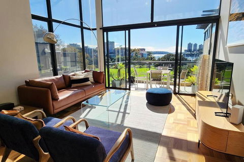 Penthouse With Private Terrace, Parking + 2 Pools - Whitsundays Accommodation 0