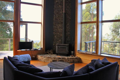 Peppermint Ridge Retreat - Whitsundays Accommodation 1