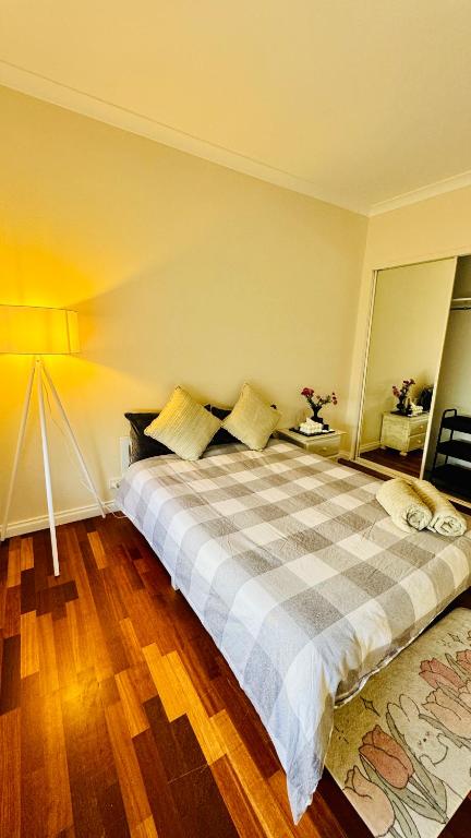 Perfect Peacefully Room In Melbourne - Whitsundays Accommodation 0