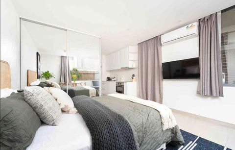 PERFECT STAY 2MIN By WALK TO THE BEACH FREE PARKING - Whitsundays Accommodation 1
